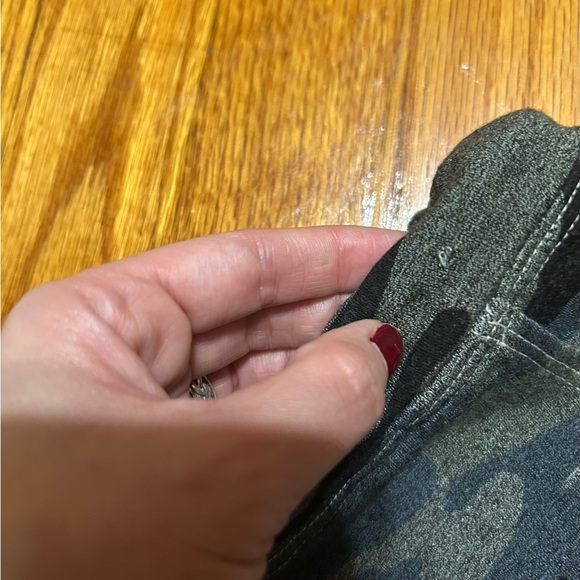 SUNDRY Evereve 1 Small Green Camo French Terry Skirt Bungee Drawstring 135.00 - Picture 6 of 11